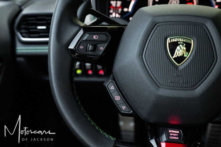 Used-2020-Lamborghini-Huracan-EVO-Jackson-MS