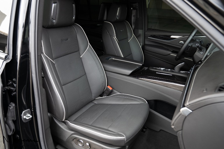 Used-2022-Cadillac-Escalade-Sport-4WD-Jackson-MS