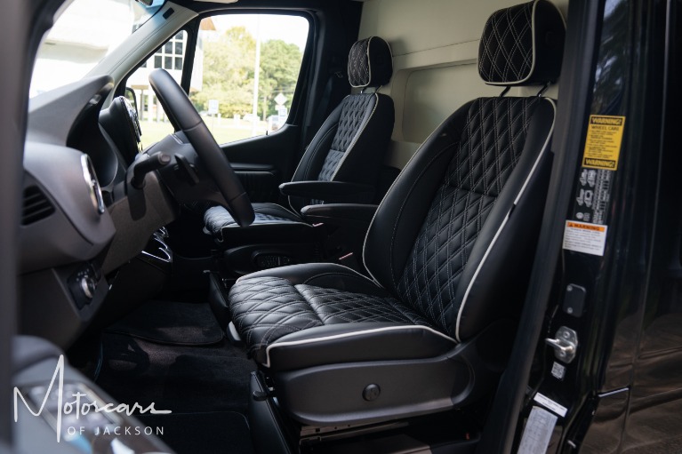 Used-2023-Mercedes-Benz-Sprinter-BRABUS-Custom-Coach-Lux-Cruiser-Eco-Revolution-Limousine-for-sale-Jackson-MS