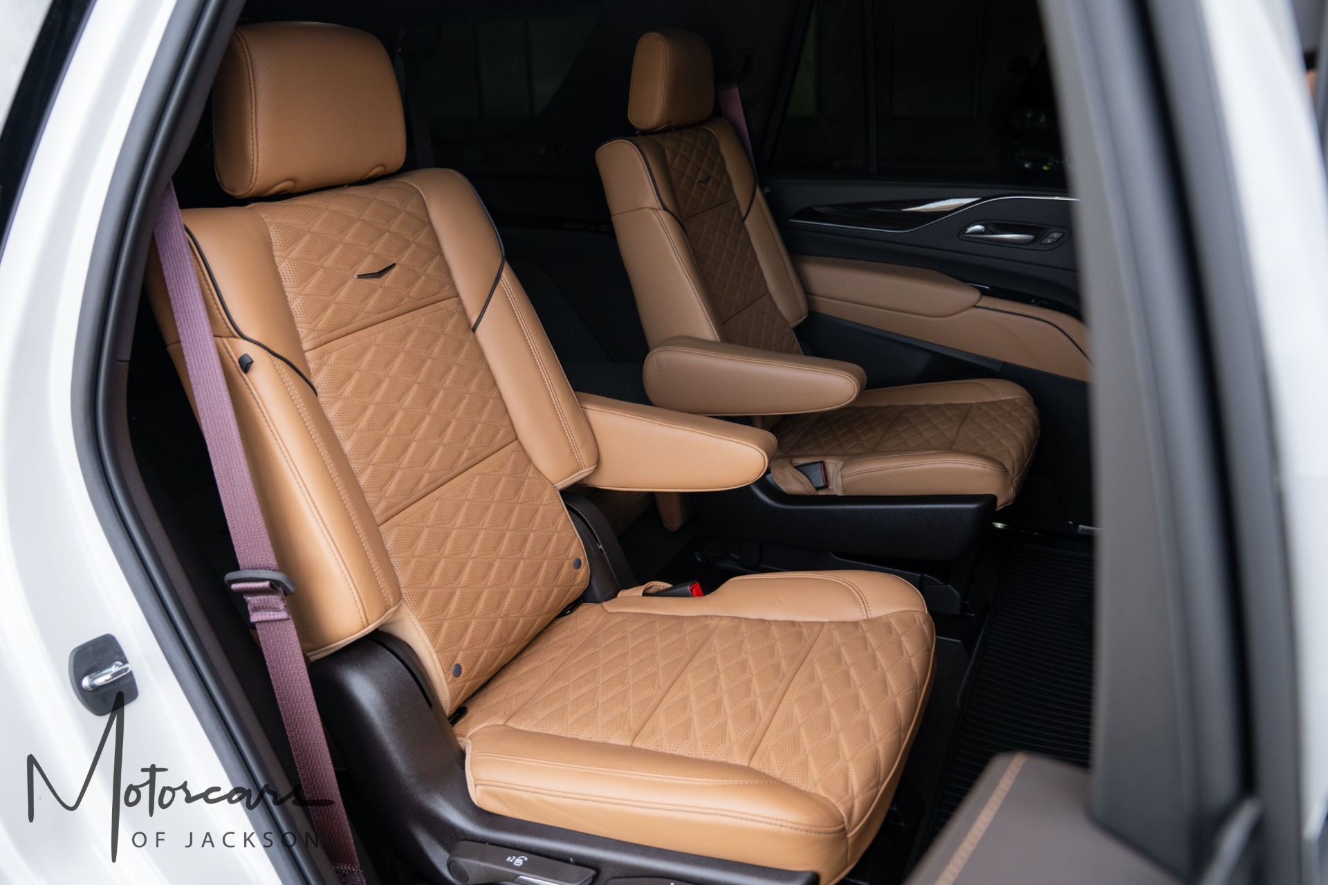 Used-2022-Cadillac-Escalade-4WD-Premium-Luxury-Jackson-MS