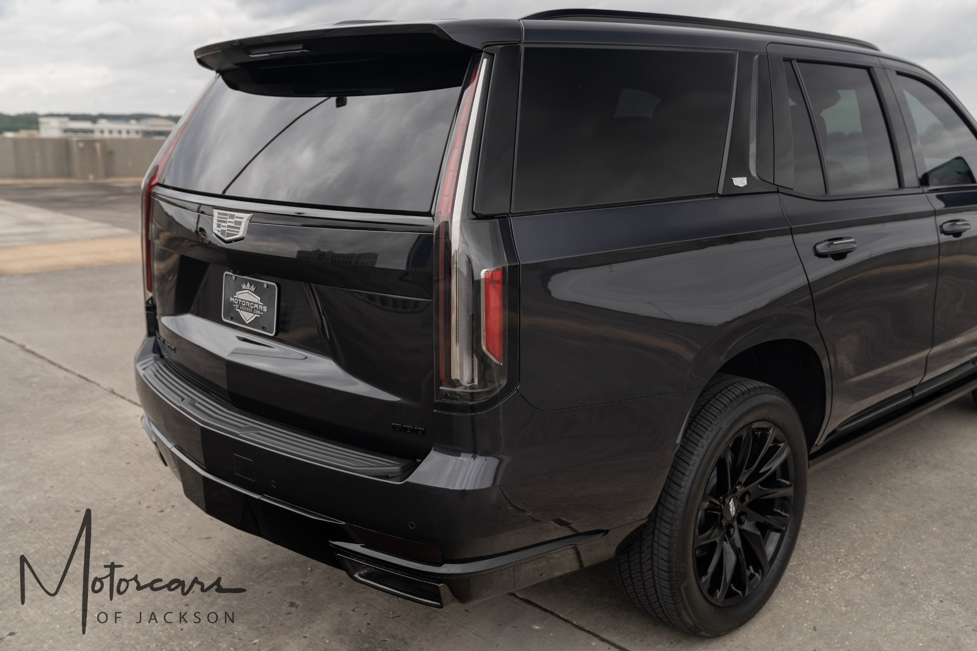 Used-2023-Cadillac-Escalade-4WD-Sport-Platinum-for-sale-Jackson-MS