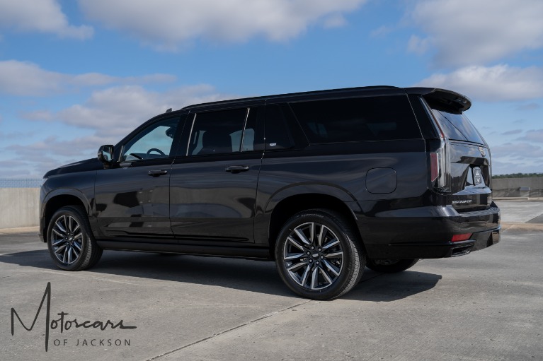 Used-2022-Cadillac-Escalade-ESV-Sport-Platinum-Jackson-MS