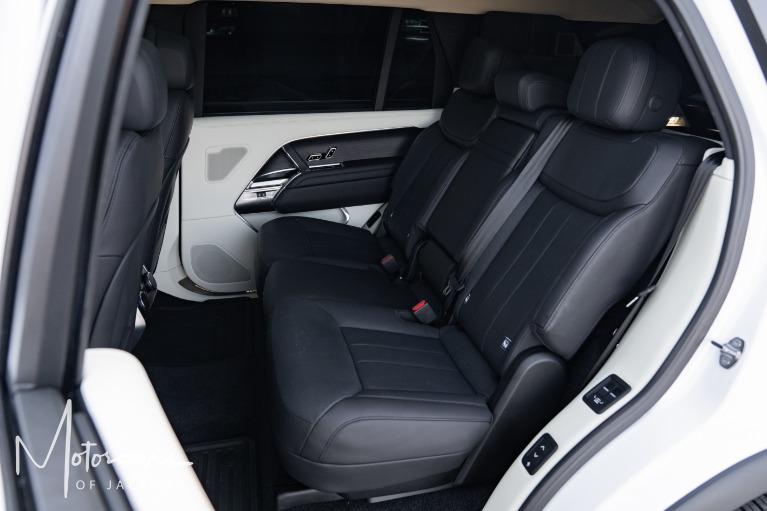 Used-2022-Land-Rover-Range-Rover-SE-LWB-V8-7-Passenger-for-sale-Jackson-MS