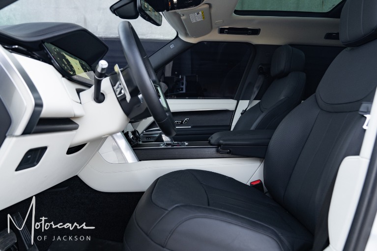 Used-2022-Land-Rover-Range-Rover-SE-LWB-V8-7-Passenger-Jackson-MS