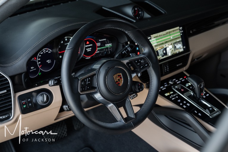 Used-2023-Porsche-Cayenne-Platinum-Edition-Jackson-MS
