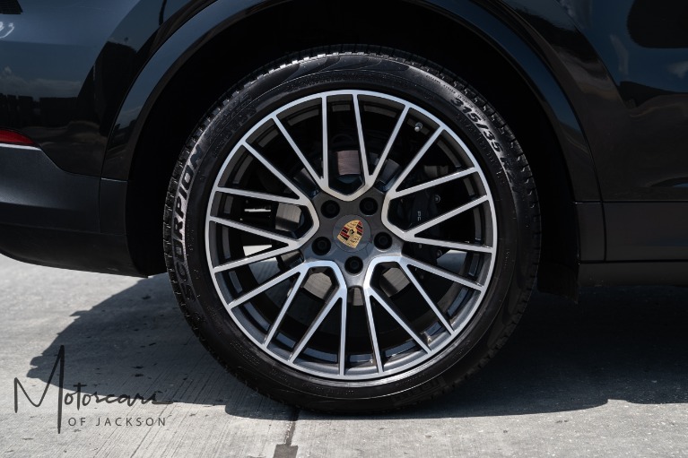 Used-2023-Porsche-Cayenne-Platinum-Edition-Jackson-MS