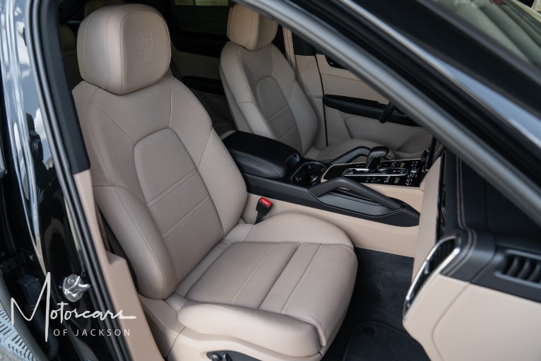 Used-2023-Porsche-Cayenne-Platinum-Edition-for-sale-Jackson-MS