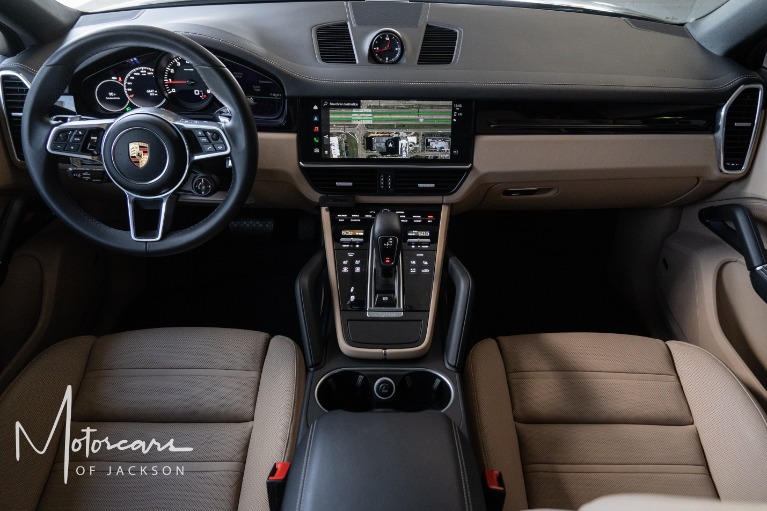 Used-2023-Porsche-Cayenne-Platinum-Edition-Jackson-MS