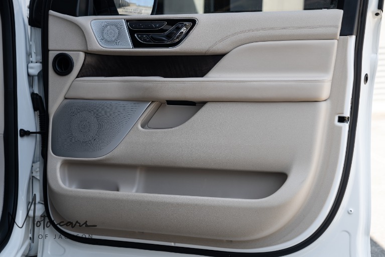 Used-2020-Lincoln-Navigator-Reserve-for-sale-Jackson-MS