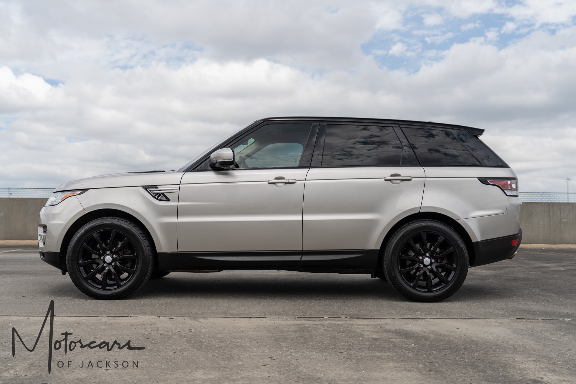 Used-2017-Land-Rover-Range-Rover-Sport-HSE-Jackson-MS