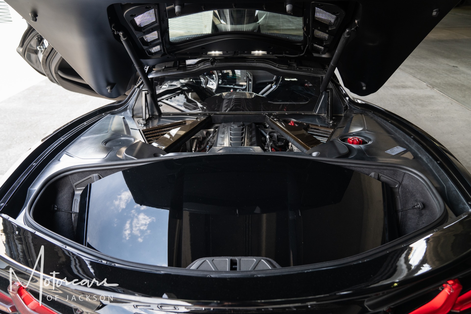 Used-2020-Chevrolet-Corvette-2LT---Carbon-Aerokit-w/-Butterfly-Doors-Jackson-MS