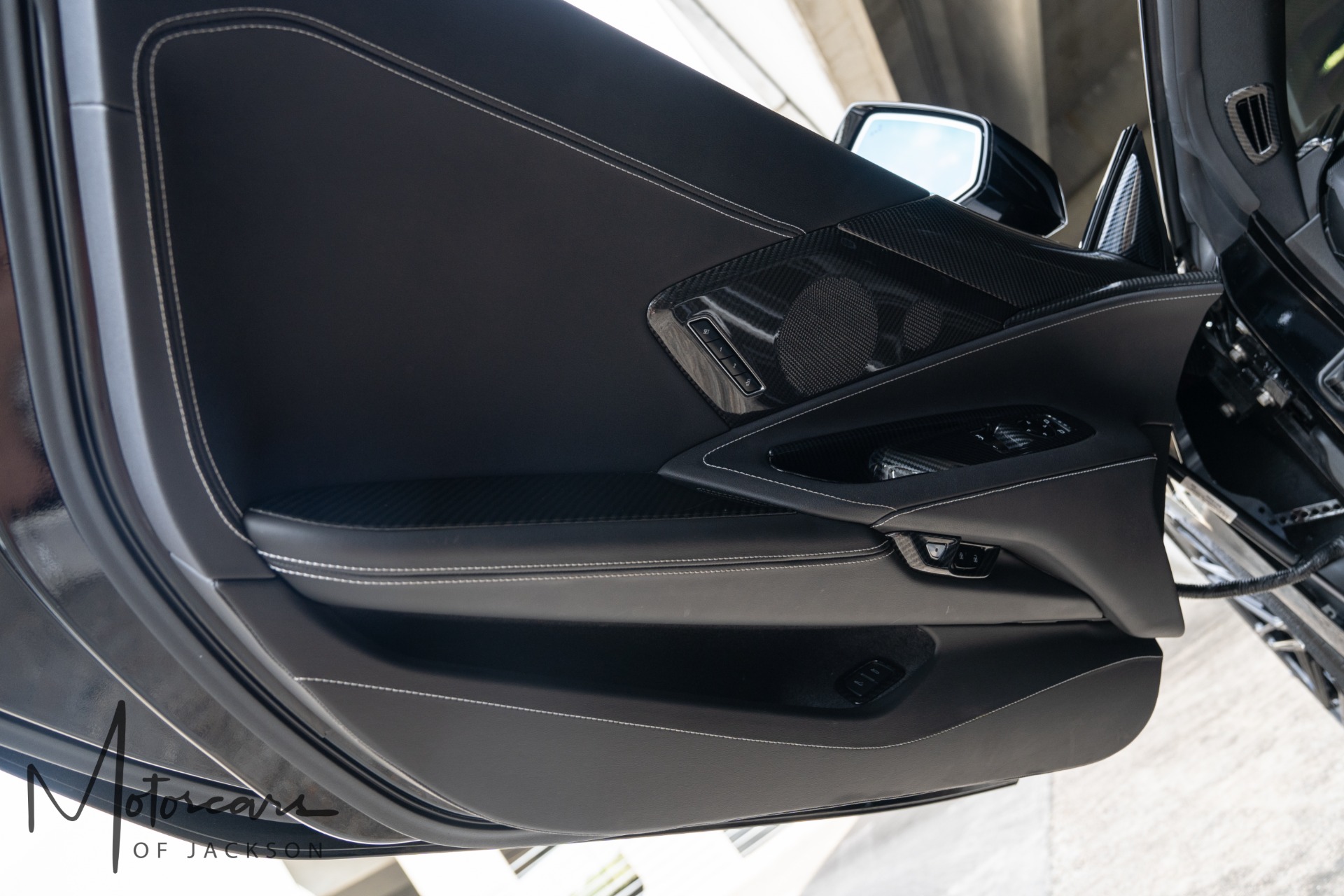 Used-2020-Chevrolet-Corvette-2LT---Carbon-Aerokit-w/-Butterfly-Doors-for-sale-Jackson-MS