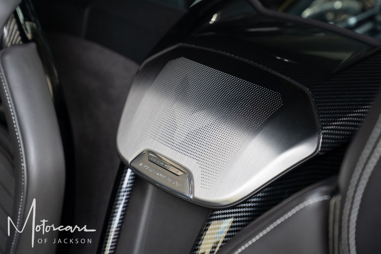 Used-2020-Chevrolet-Corvette-2LT---Carbon-Aerokit-w/-Butterfly-Doors-Jackson-MS