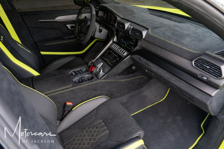 Used-2023-Lamborghini-Urus-Performante-for-sale-Jackson-MS