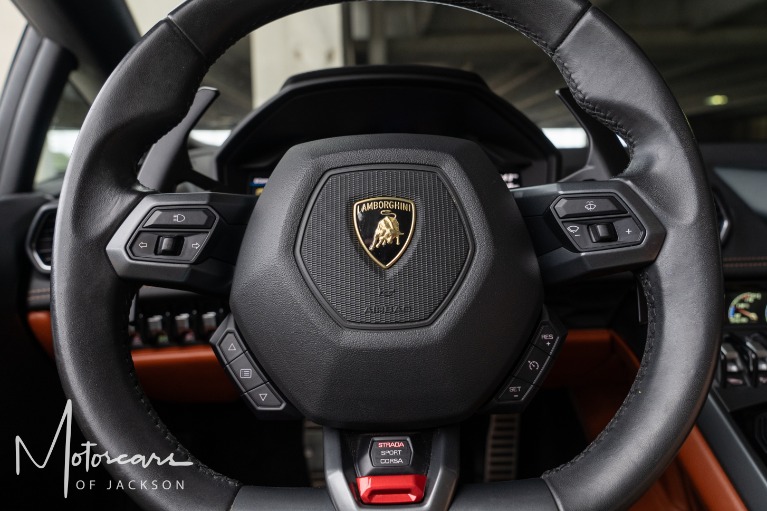 Used-2019-Lamborghini-Huracan-Spyder-Jackson-MS