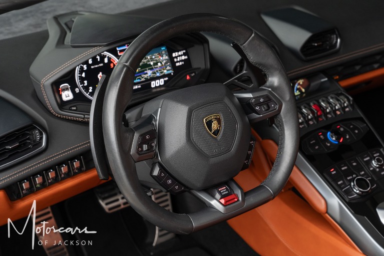 Used-2019-Lamborghini-Huracan-Spyder-Jackson-MS