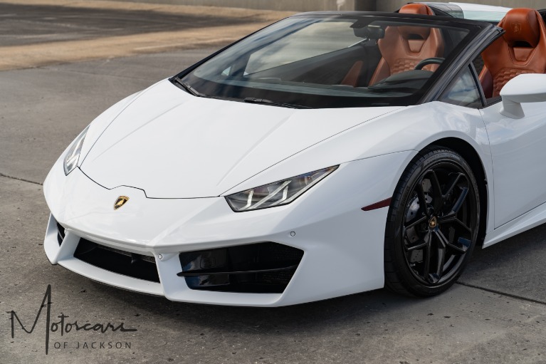 Used-2019-Lamborghini-Huracan-Spyder-Jackson-MS