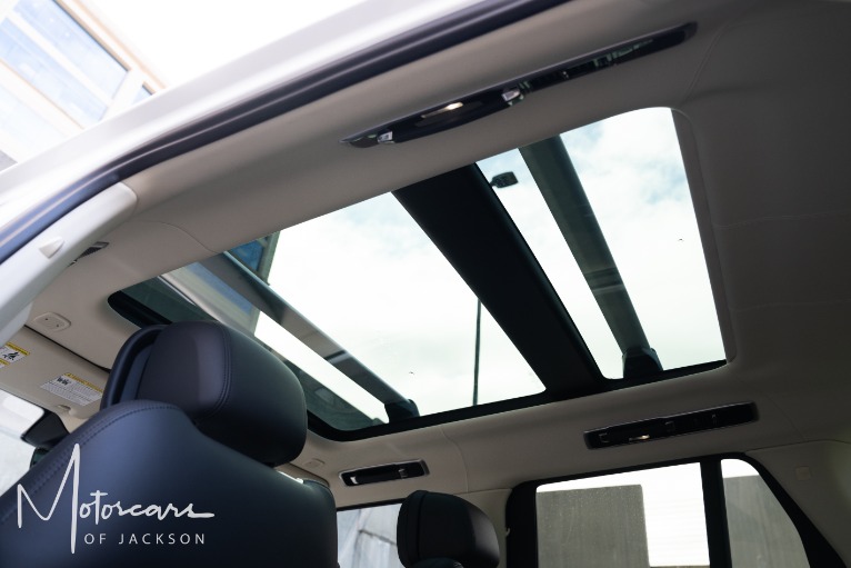Used-2023-Land-Rover-Range-Rover-Autobiography-SWB-V8-for-sale-Jackson-MS