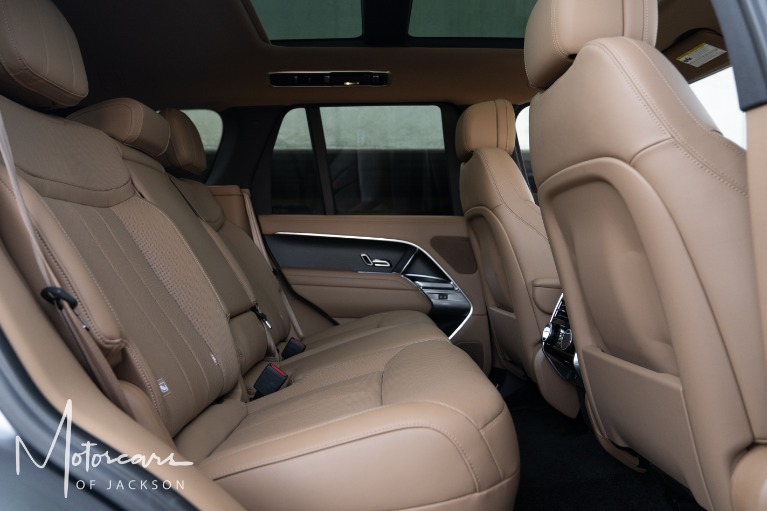 Used-2023-Land-Rover-Range-Rover-SE-for-sale-Jackson-MS