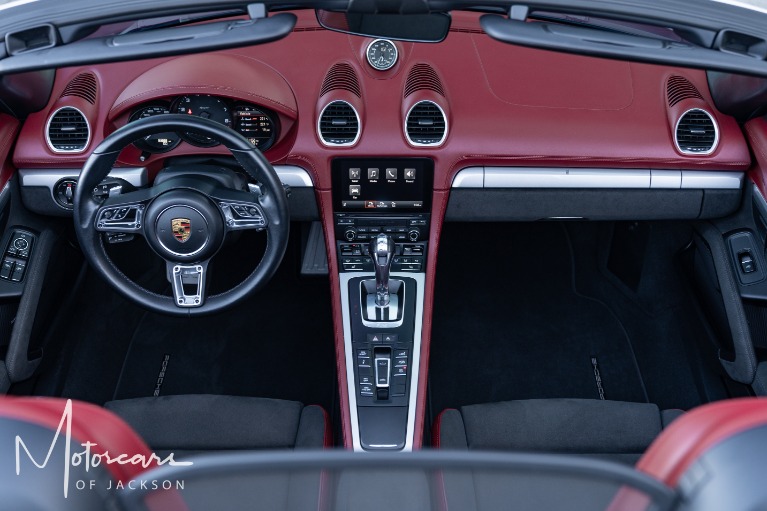 Used-2021-Porsche-718-Spyder-Roadster-Jackson-MS