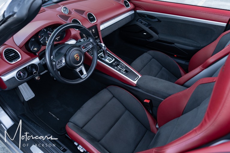Used-2021-Porsche-718-Spyder-Roadster-Jackson-MS