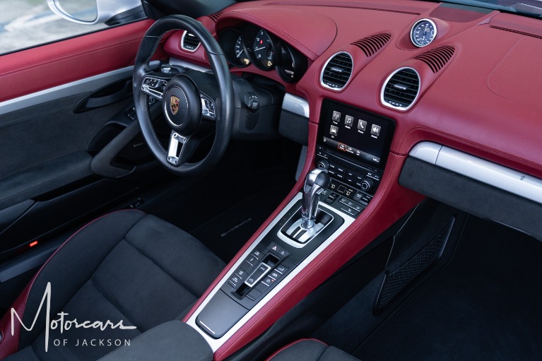 Used-2021-Porsche-718-Spyder-Roadster-for-sale-Jackson-MS
