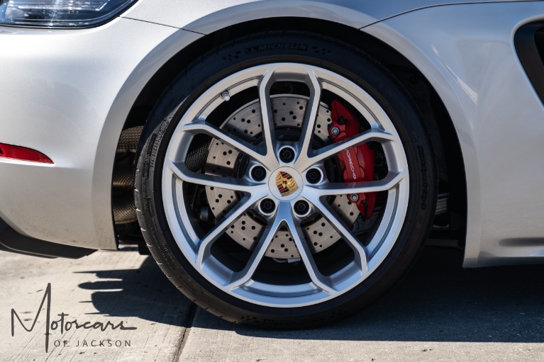Used-2021-Porsche-718-Spyder-Roadster-Jackson-MS