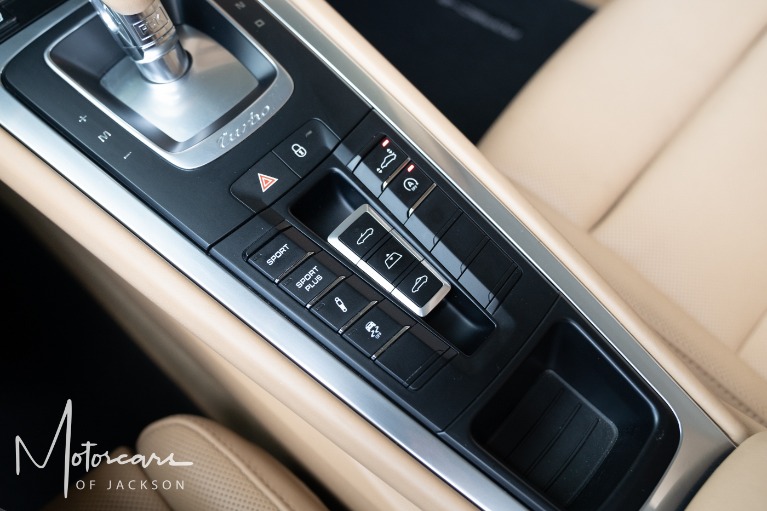 Used-2014-Porsche-911-Turbo-Cabriolet-for-sale-Jackson-MS