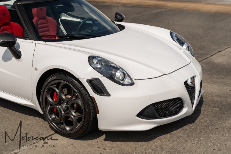 Used-2020-Alfa-Romeo-4C-Spider-for-sale-Jackson-MS