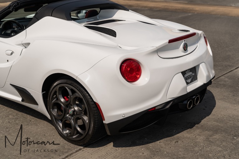 Used-2020-Alfa-Romeo-4C-Spider-for-sale-Jackson-MS