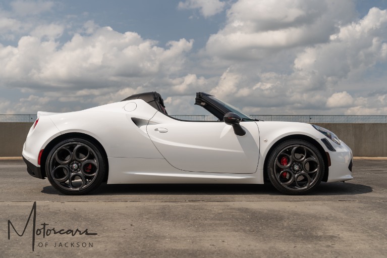 Used-2020-Alfa-Romeo-4C-Spider-for-sale-Jackson-MS