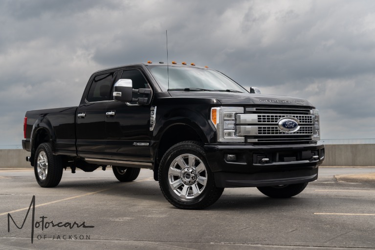 Used-2017-Ford-Super-Duty-F-350-SRW-Platinum-Crew-Cab-8ft-Box-Jackson-MS