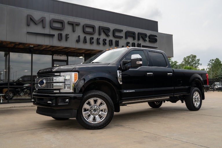 Used-2017-Ford-Super-Duty-F-350-SRW-Platinum-Crew-Cab-8ft-Box-for-sale-Jackson-MS