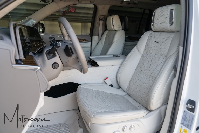 Used-2023-Cadillac-Escalade-ESV-4WD-Sport-Platinum-for-sale-Jackson-MS