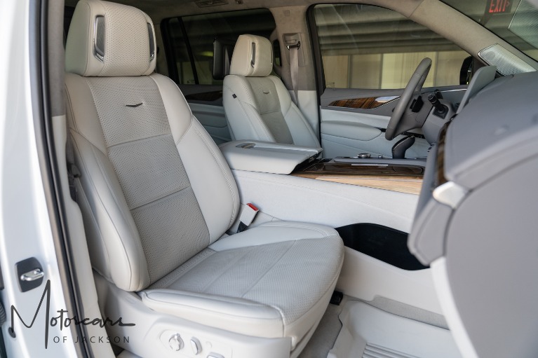 Used-2023-Cadillac-Escalade-ESV-4WD-Sport-Platinum-for-sale-Jackson-MS
