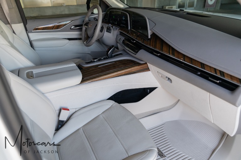 Used-2023-Cadillac-Escalade-ESV-4WD-Sport-Platinum-Jackson-MS