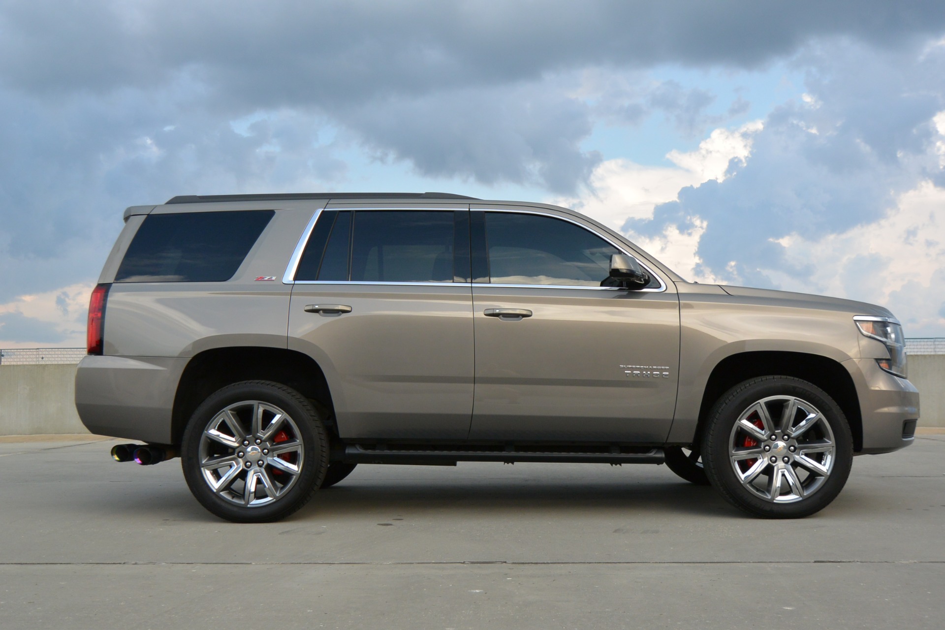 Used-2017-Chevrolet-Tahoe-LT-Z71-w/-Edelbrock-Supercharger-and-Corsa-Exhaust-for-sale-Jackson-MS