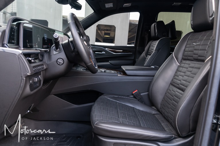 Used-2021-Cadillac-Escalade-Sport-Platinum-Jackson-MS