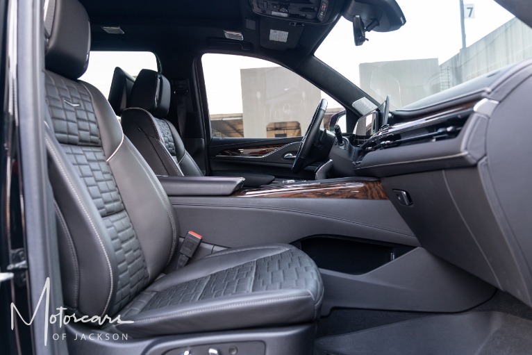 Used-2021-Cadillac-Escalade-Sport-Platinum-for-sale-Jackson-MS