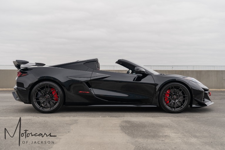 Used-2023-Chevrolet-Corvette-Z06-3LZ-for-sale-Jackson-MS