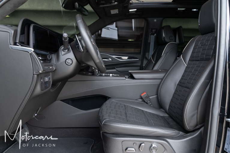 Used-2023-Cadillac-Escalade-AWD-V-Series-Jackson-MS