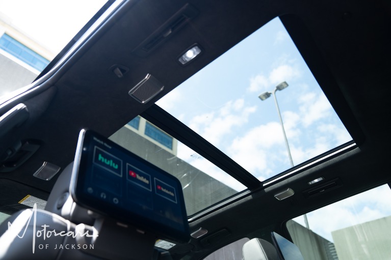 Used-2023-Cadillac-Escalade-AWD-V-Series-Jackson-MS