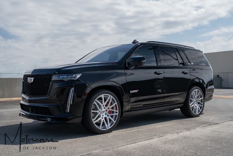 Used-2023-Cadillac-Escalade-AWD-V-Series-Jackson-MS