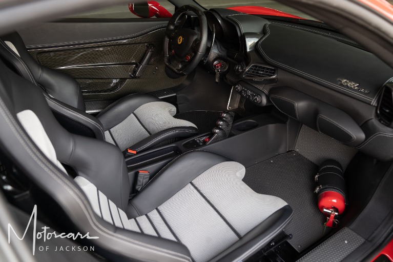 Used-2015-Ferrari-458-Italia-Speciale-for-sale-Jackson-MS