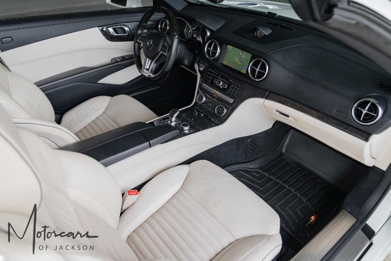Used-2013-Mercedes-Benz-SL-Class-SL-550-for-sale-Jackson-MS