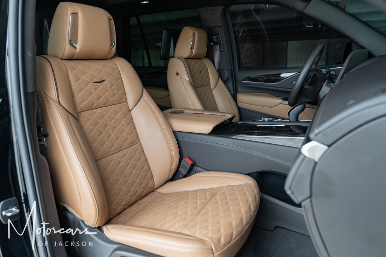 Used-2023-Cadillac-Escalade-4WD-Sport-for-sale-Jackson-MS