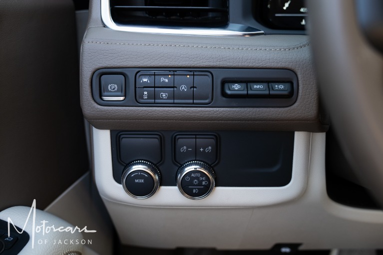 Used-2023-GMC-Yukon-Denali-Jackson-MS