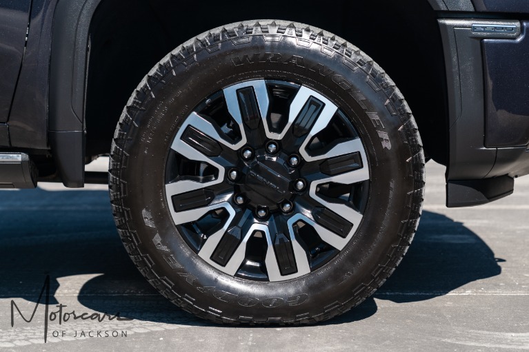 Used-2024-GMC-Sierra-2500HD-Denali-Ultimate-4WD-for-sale-Jackson-MS