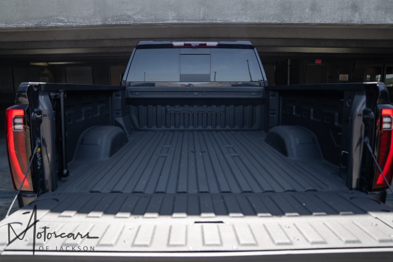 Used-2024-GMC-Sierra-2500HD-Denali-Ultimate-4WD-for-sale-Jackson-MS