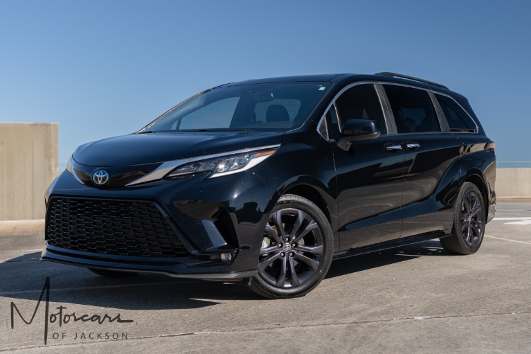 Used-2023-Toyota-Sienna-XSE-7-Passenger-Jackson-MS